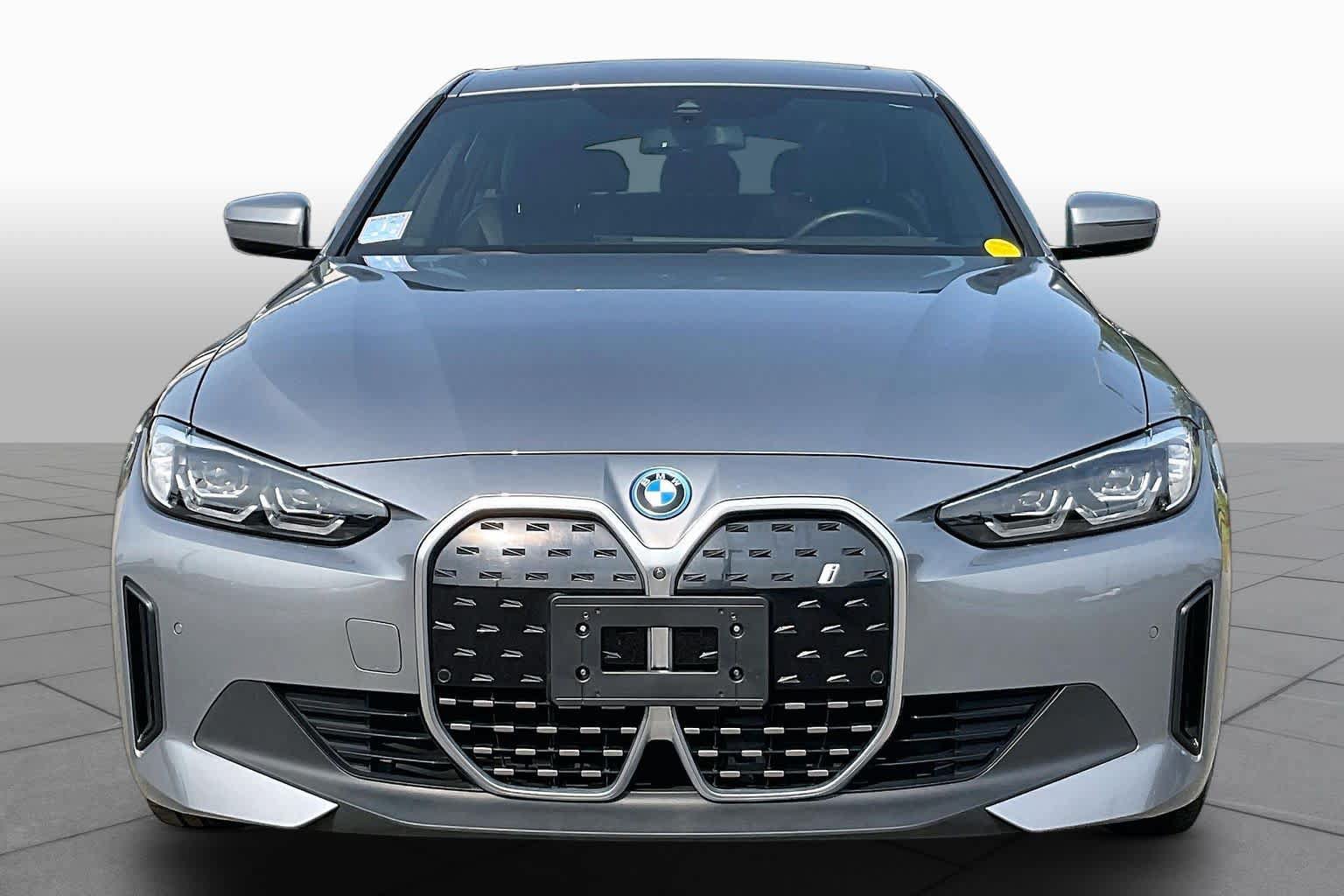 Used 2024 BMW i4 eDrive40 w/ Premium Package RWD image 3