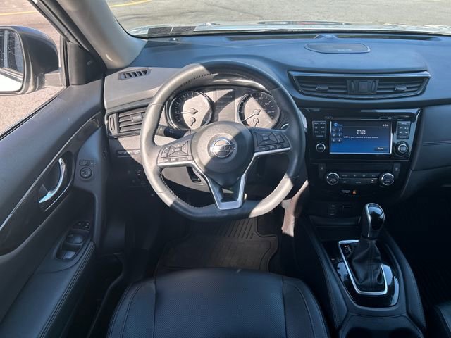 Used 2017 Nissan Rogue SL image 14