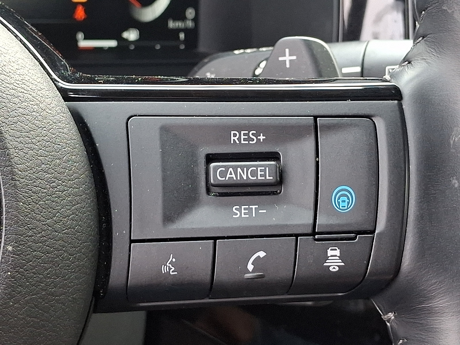Certified 2023 Nissan Pathfinder Platinum w/ Lighting Package (N93) AWD/4WD image 24