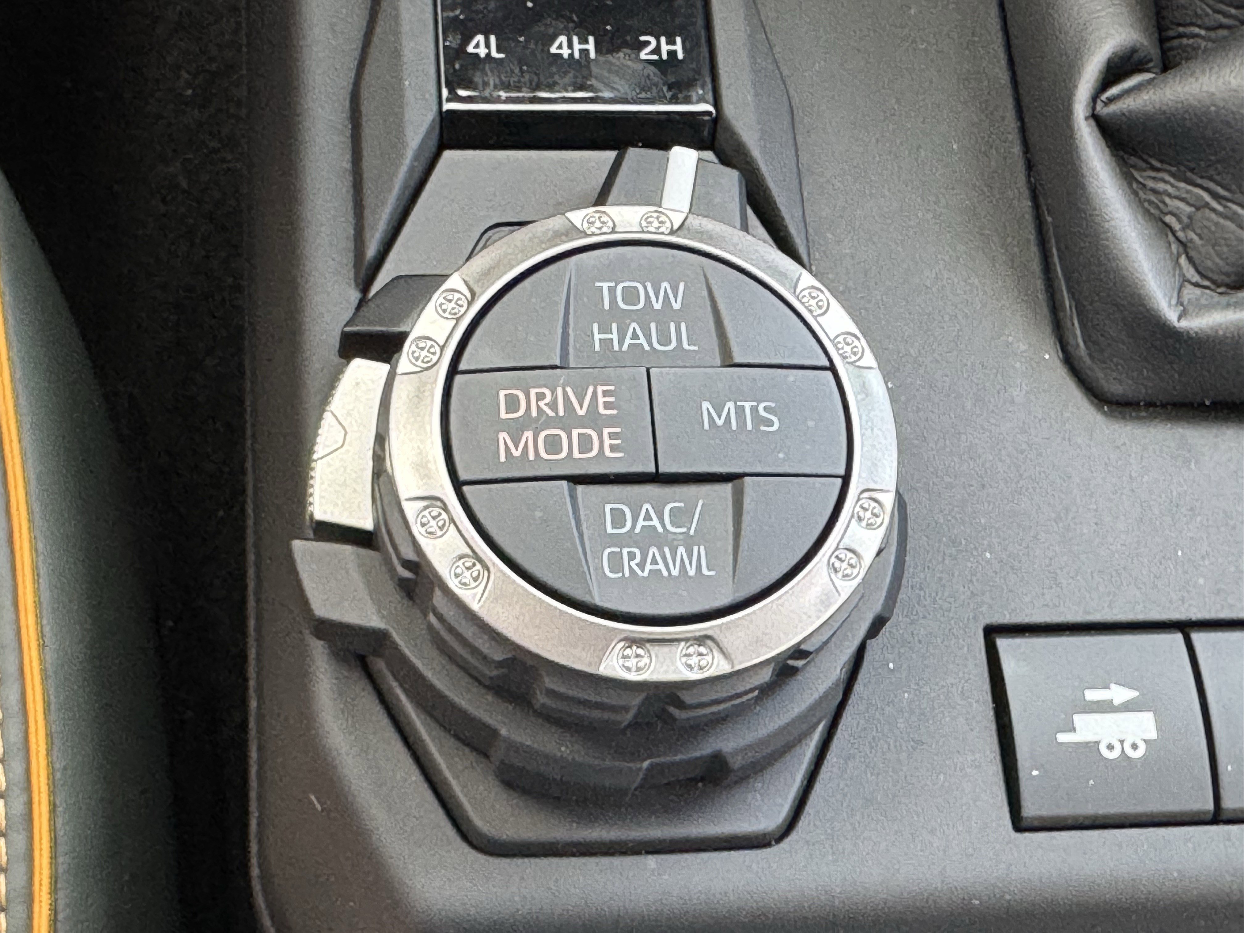 Used 2025 Toyota 4Runner Trailhunter image 23