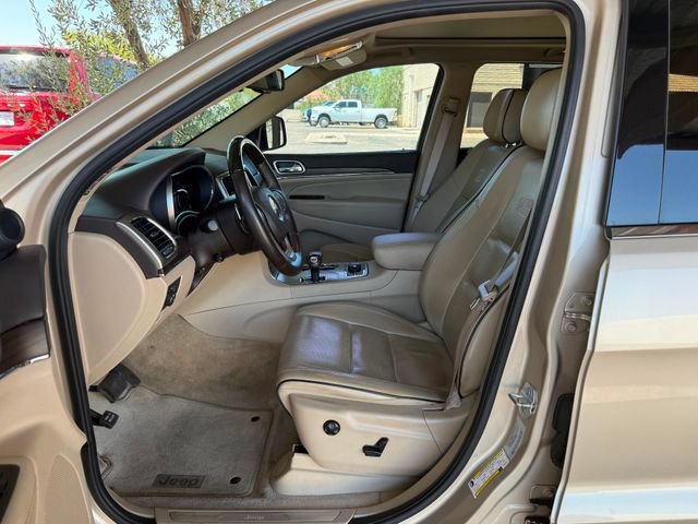 Used 2015 Jeep Grand Cherokee Overland AWD/4WD image 24