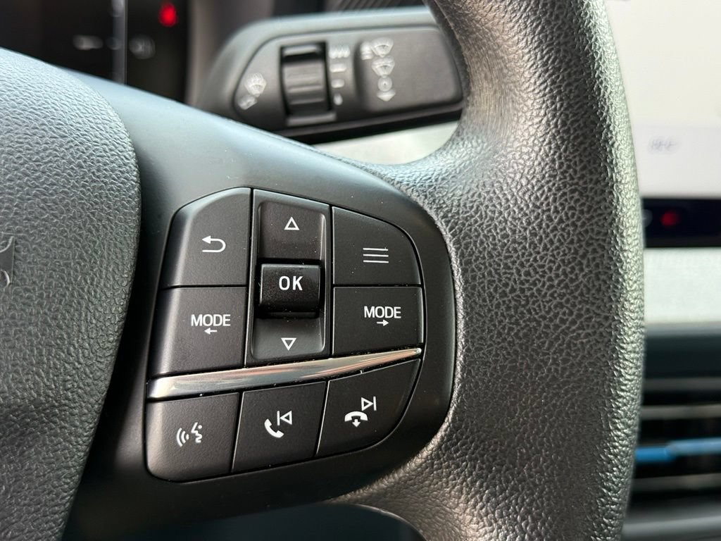 Used 2025 Ford Maverick XLT w/ Equipment Group 301A AWD/4WD image 14
