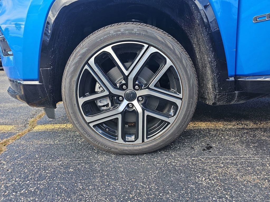 New 2025 Jeep Compass Limited w/ Elite Group image 28