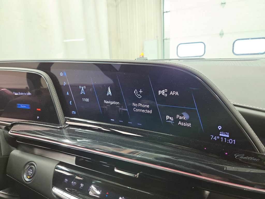 Used 2024 Cadillac Escalade V w/ LPO, ONYX Package AWD/4WD image 17