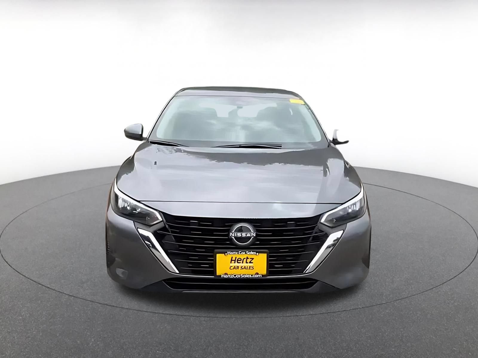 Used 2025 Nissan Sentra SV FWD image 4