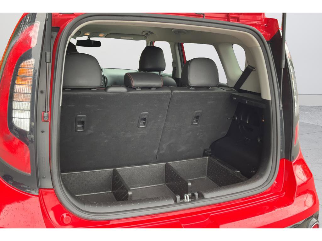 Used 2017 Kia Soul ! FWD image 19