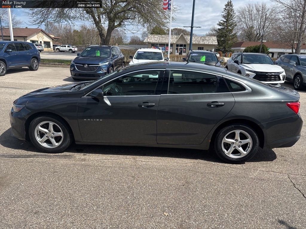 Used 2018 Chevrolet Malibu LS w/ LPO, Convenience Package 1 FWD image 8