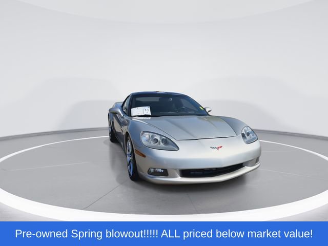 Used 2005 Chevrolet Corvette Coupe w/ Preferred Equipment Group RWD image 2