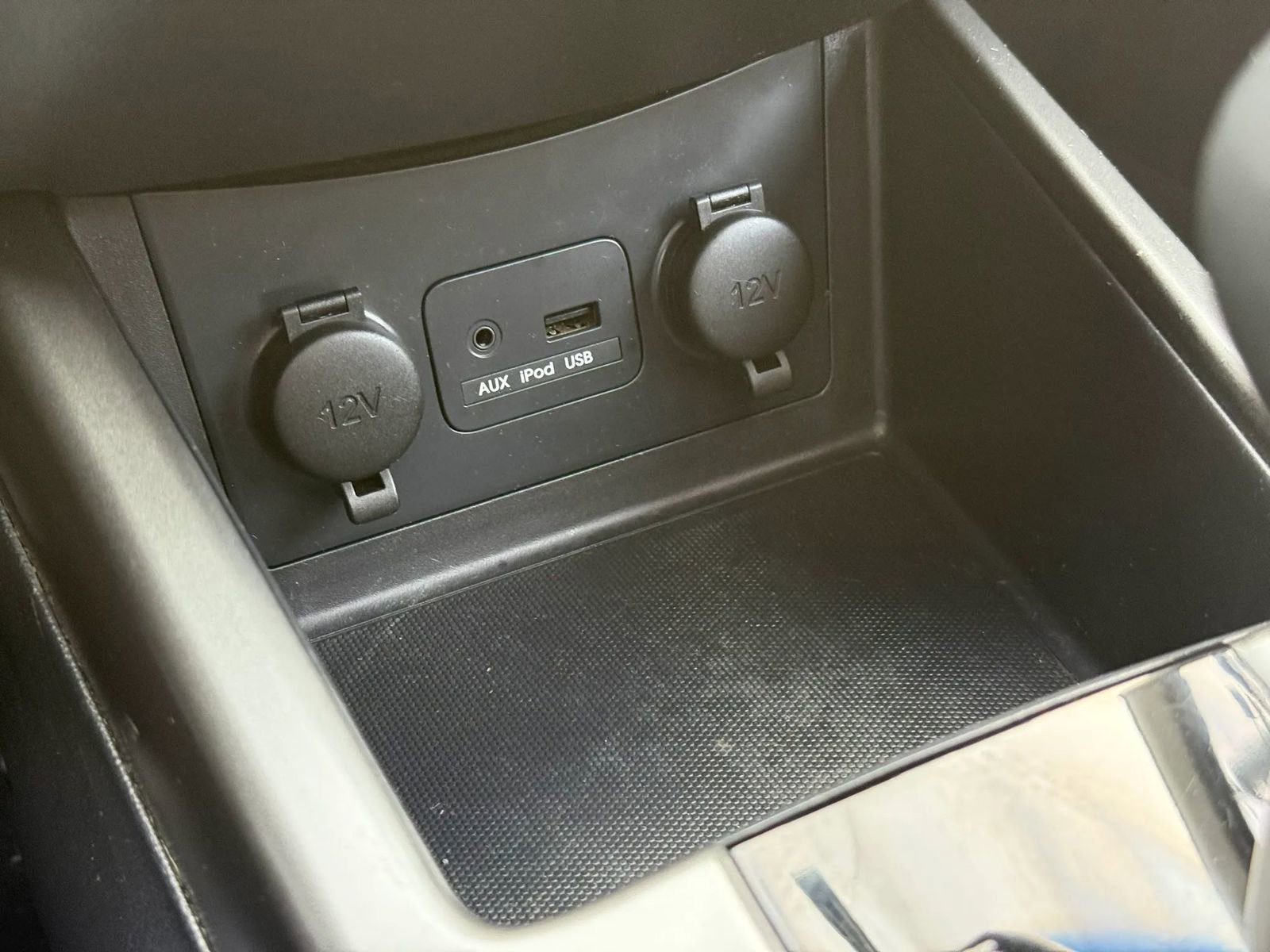 Used 2010 Kia Forte Koup SX image 29