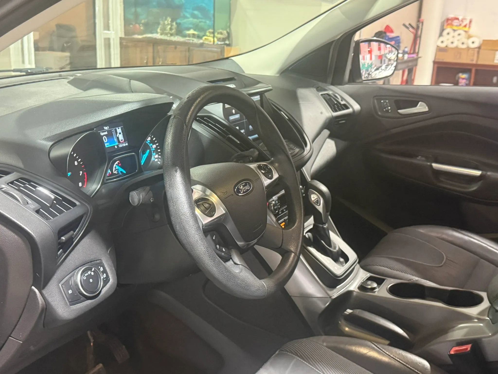 Used 2015 Ford Escape SE w/ SE Chrome Package image 9
