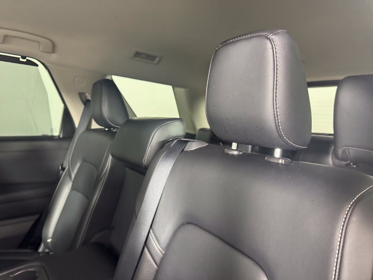 Used 2024 Nissan Pathfinder SL AWD/4WD image 24