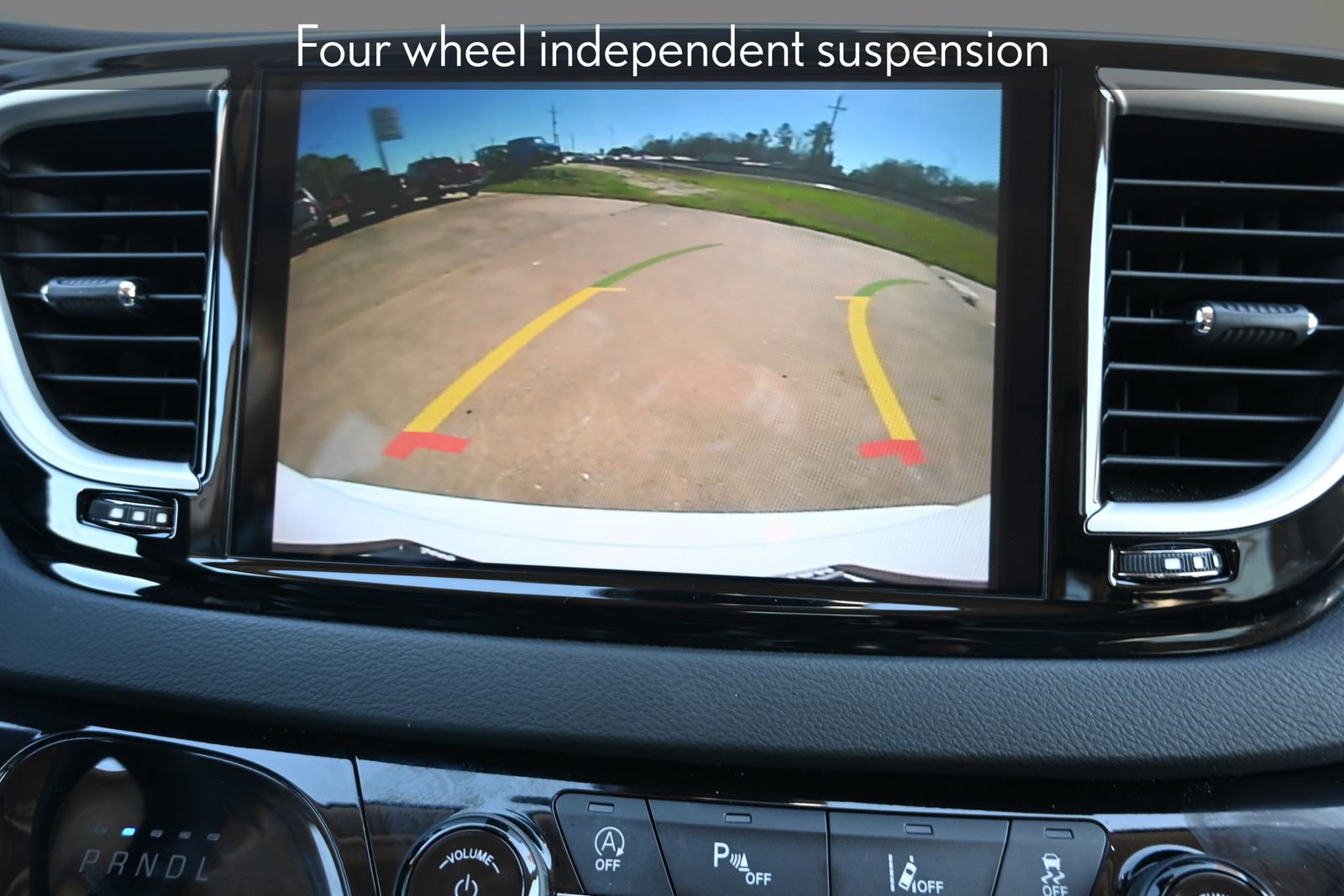 Used 2024 Chrysler Pacifica Touring-L image 17