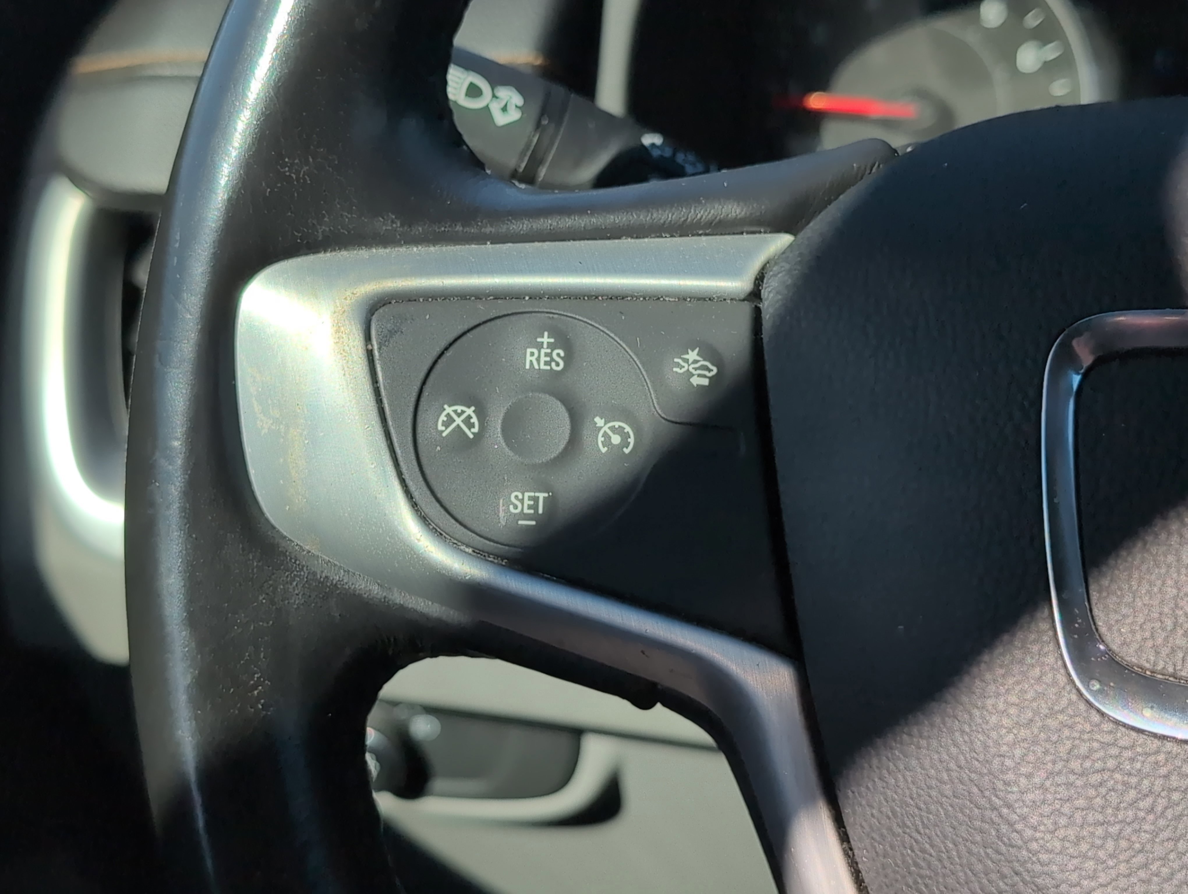 Used 2020 GMC Terrain SLE image 26