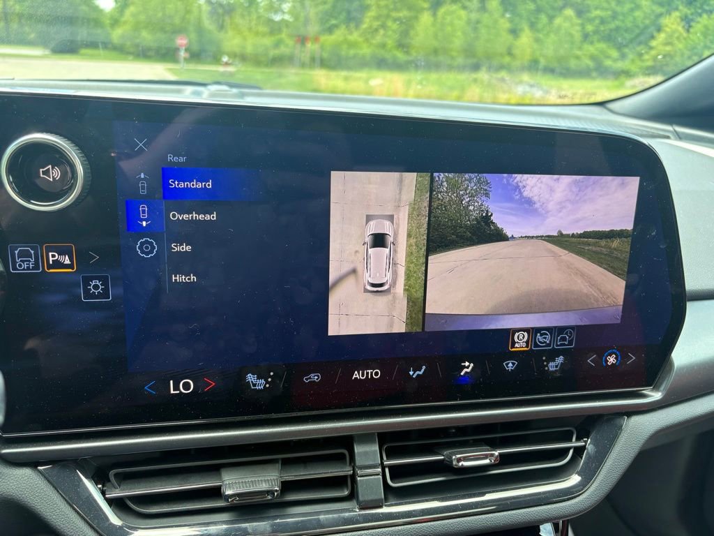 New 2026 Chevrolet Equinox EV RS AWD/4WD image 24