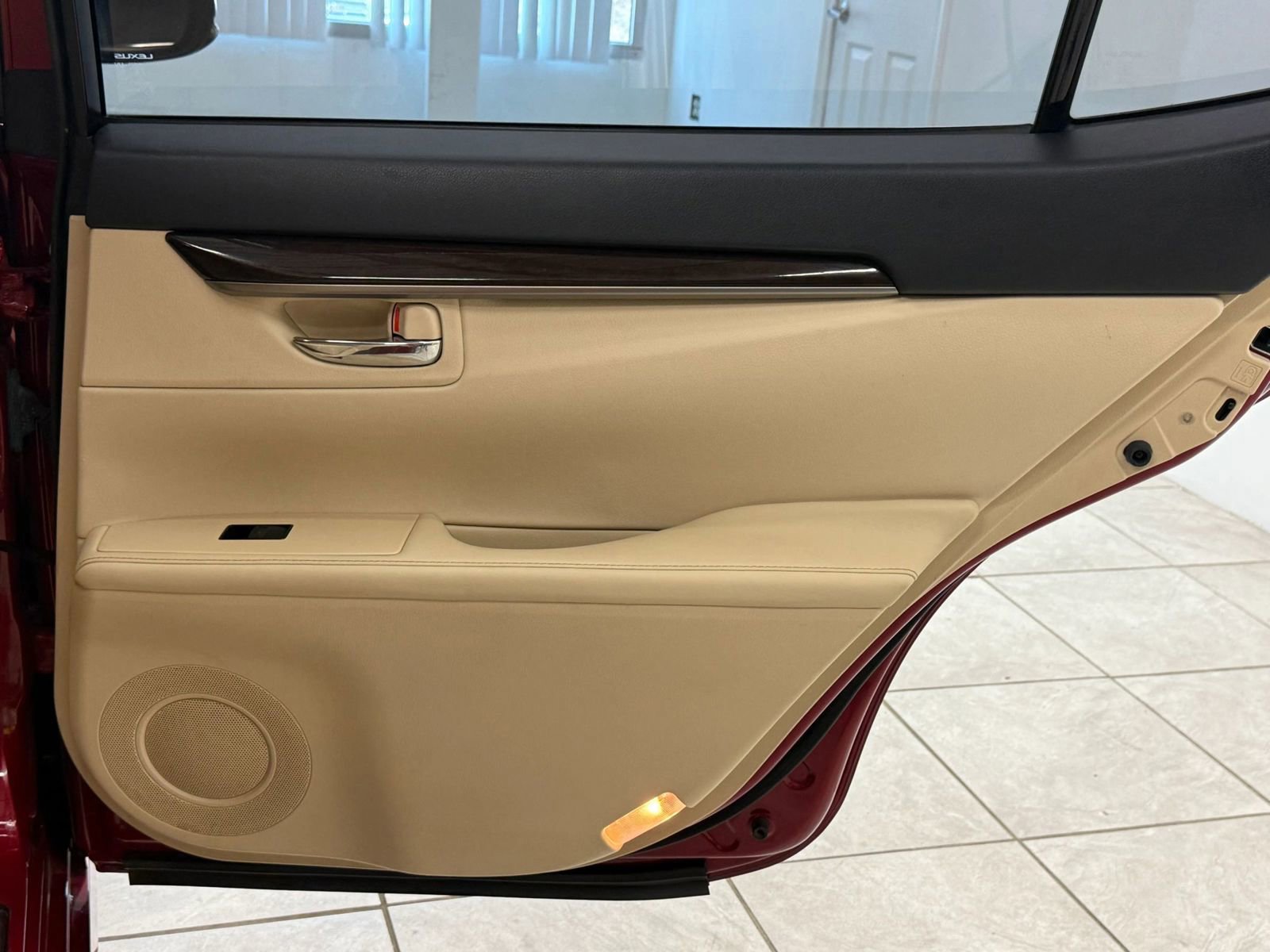 Used 2013 Lexus ES 350 w/ Premium Pkg image 20