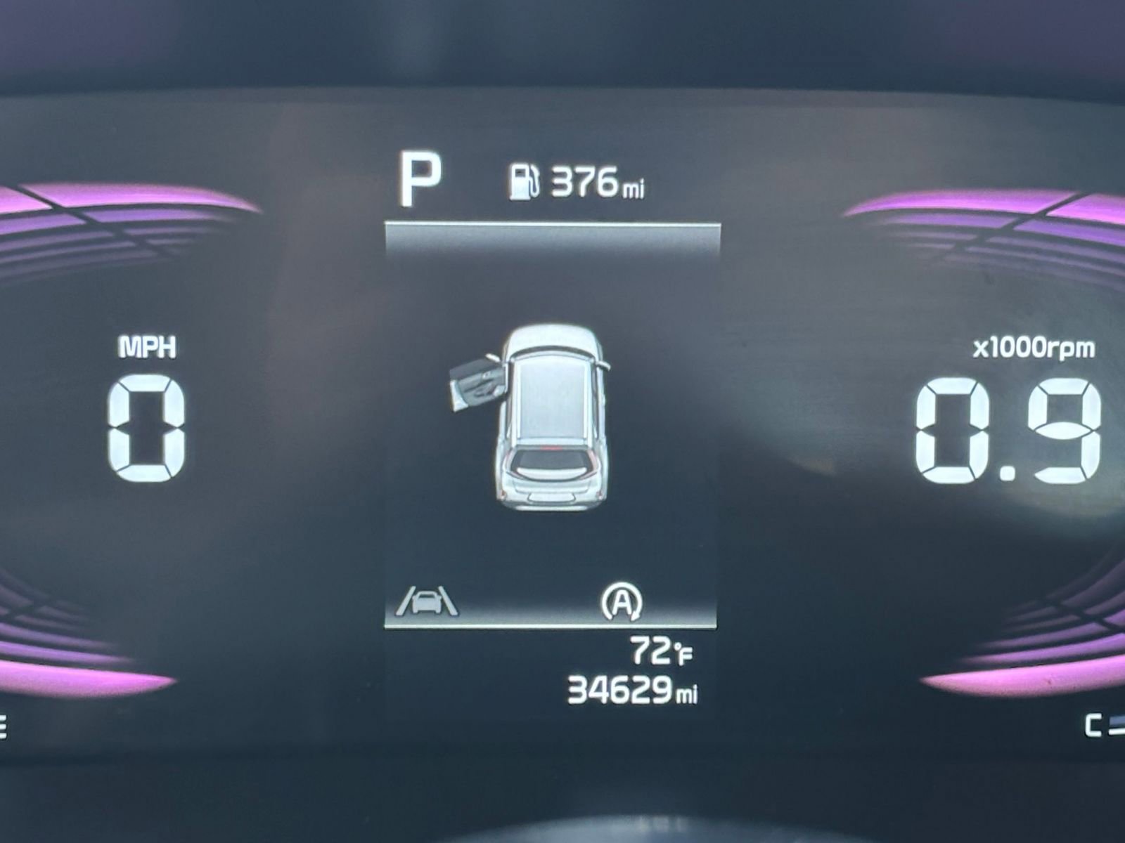 Used 2025 Kia Soul LX w/ LX Technology Package FWD image 38
