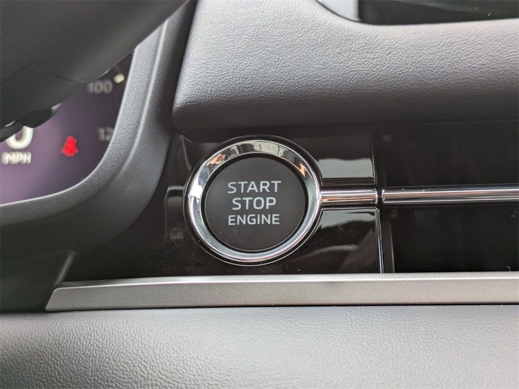 New 2025 Mitsubishi Outlander SE image 22