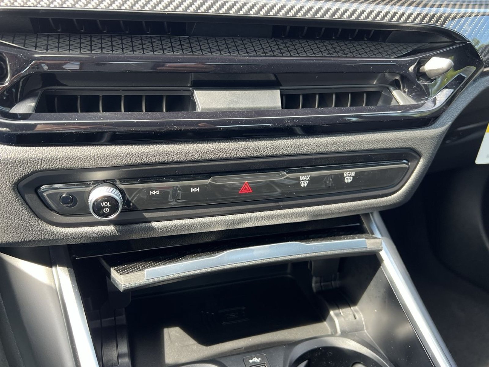 New 2027 BMW M4 xDrive Competition AWD/4WD image 15
