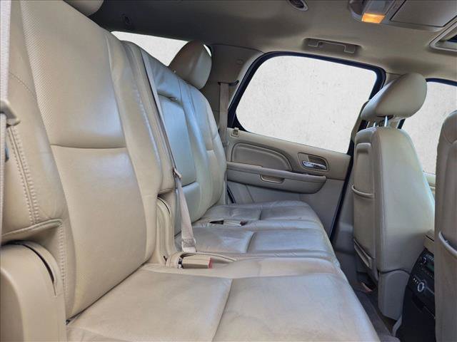 Used 2011 Cadillac Escalade 4WD Hybrid image 23