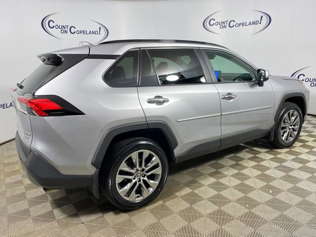 Used 2023 Toyota RAV4 Limited AWD/4WD image 7