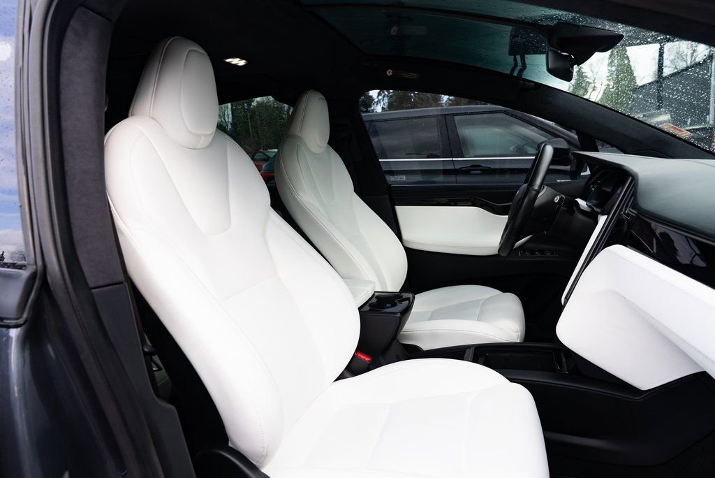 Used 2020 Tesla Model X Long Range image 22