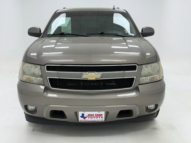 Used 2011 Chevrolet Suburban LT image 3