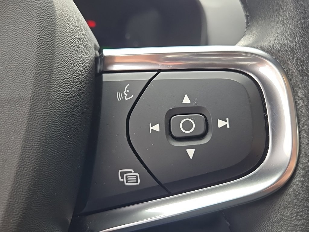Certified 2023 Volvo C40 P8 Recharge Plus AWD/4WD image 22