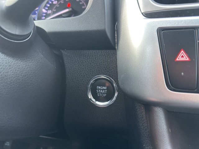 Used 2019 Toyota Highlander XLE image 12