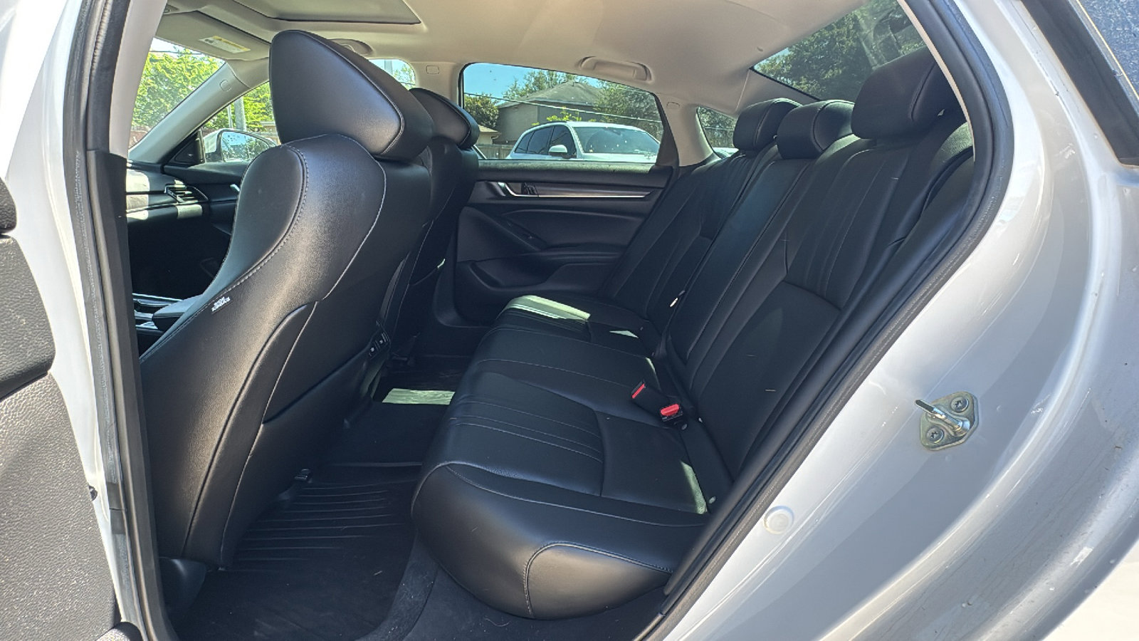 Used 2021 Honda Accord Touring image 15