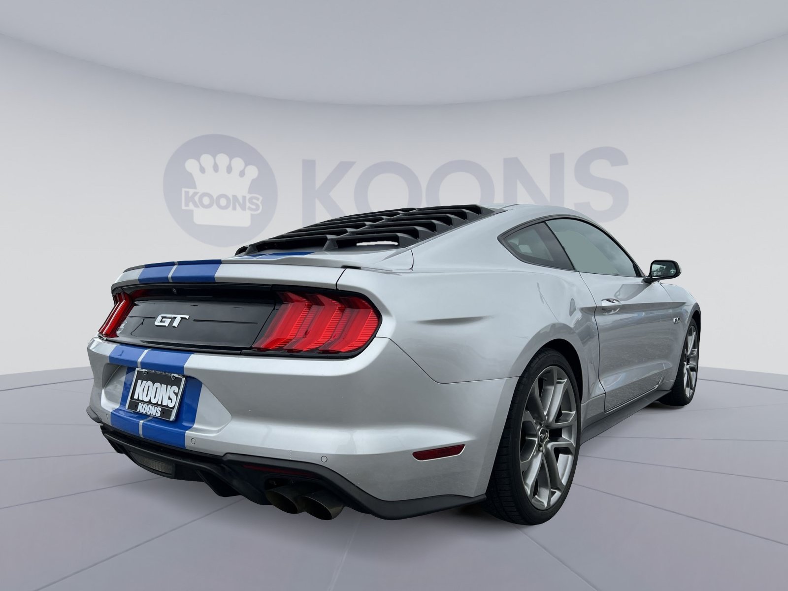 Used 2018 Ford Mustang GT Premium w/ Equipment Group 401A RWD image 7