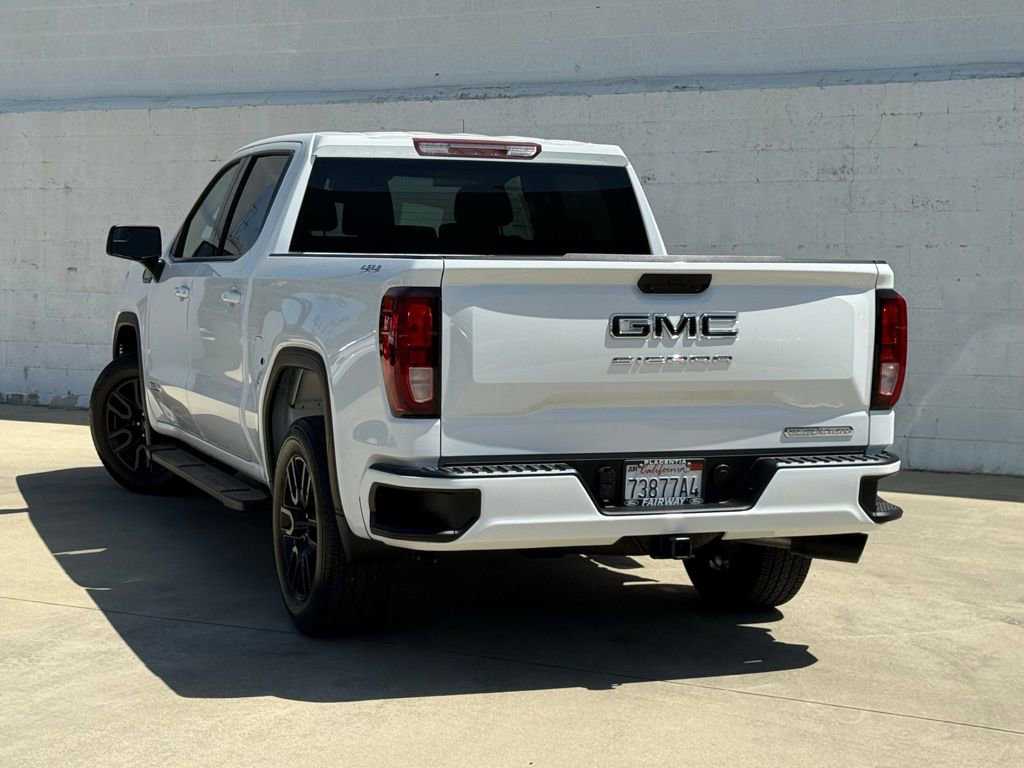 Used 2024 GMC Sierra 1500 Elevation w/ LPO, Elevation Black Package AWD/4WD image 5