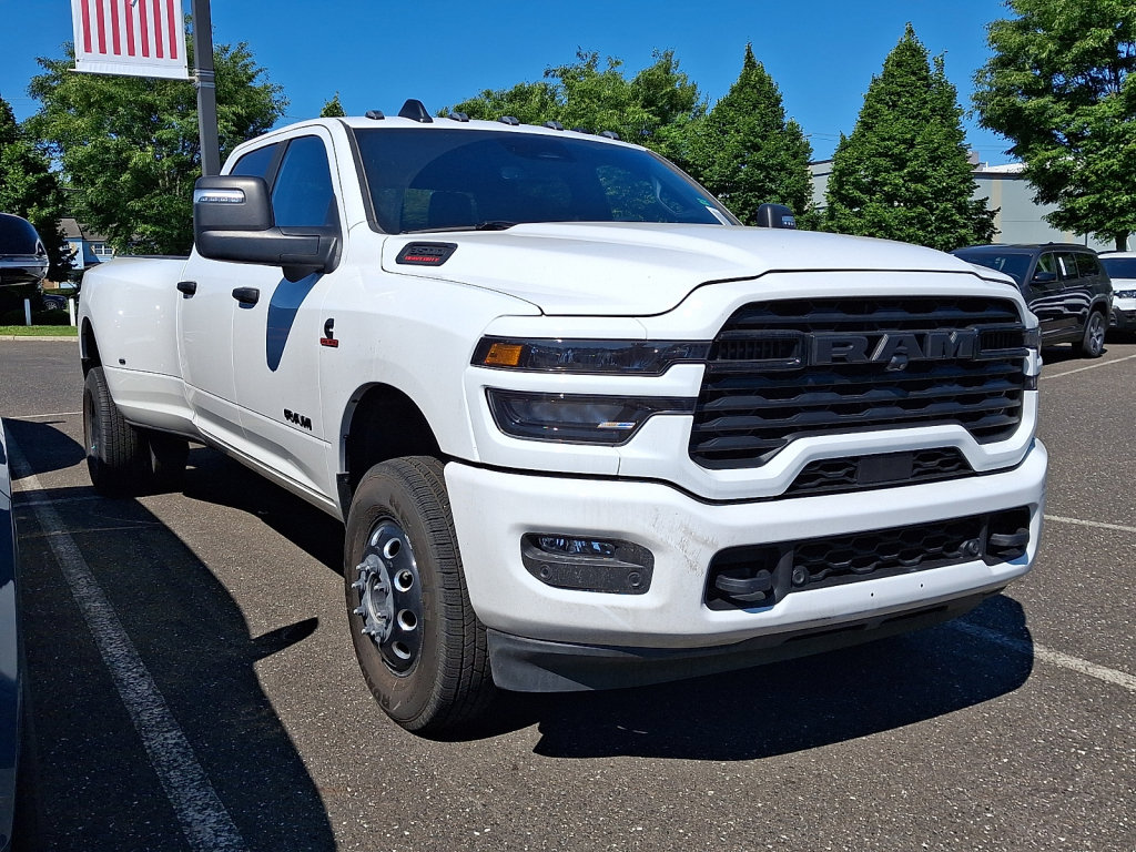 New 2026 RAM 3500 Big Horn AWD/4WD image 3