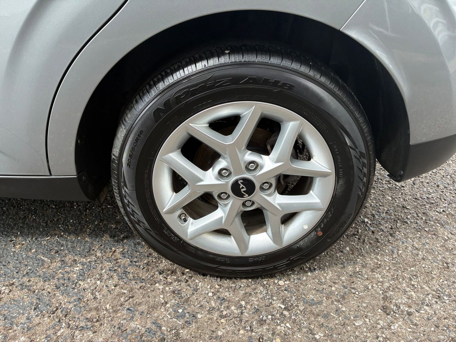 Used 2025 Kia Soul LX w/ LX Technology Package image 28