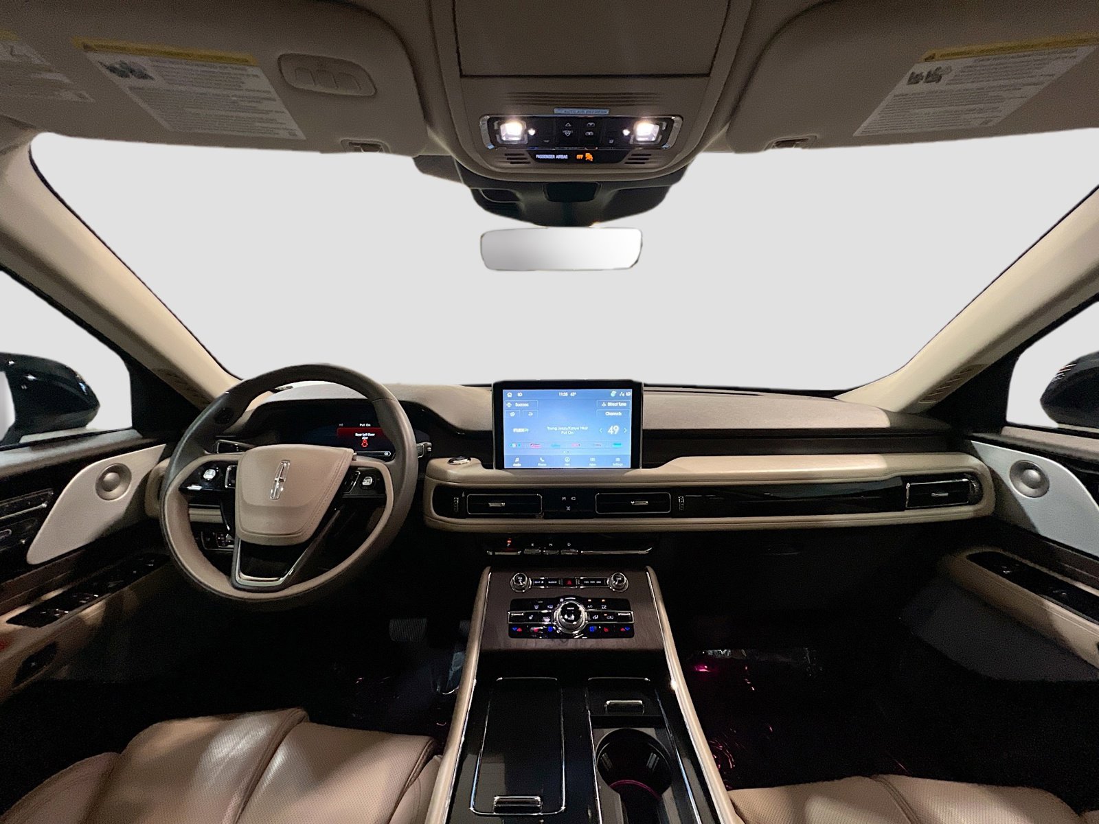 Used 2023 Lincoln Aviator Reserve w/ Equipment Group 201A image 18