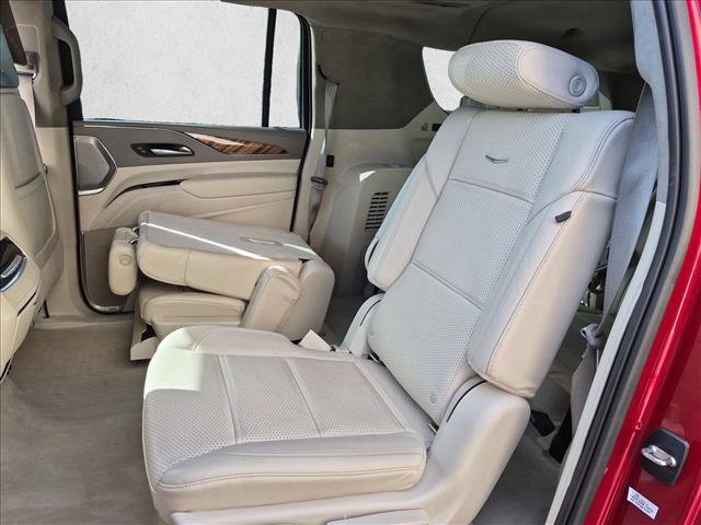 Used 2021 Cadillac Escalade ESV Premium Luxury Platinum AWD/4WD image 19