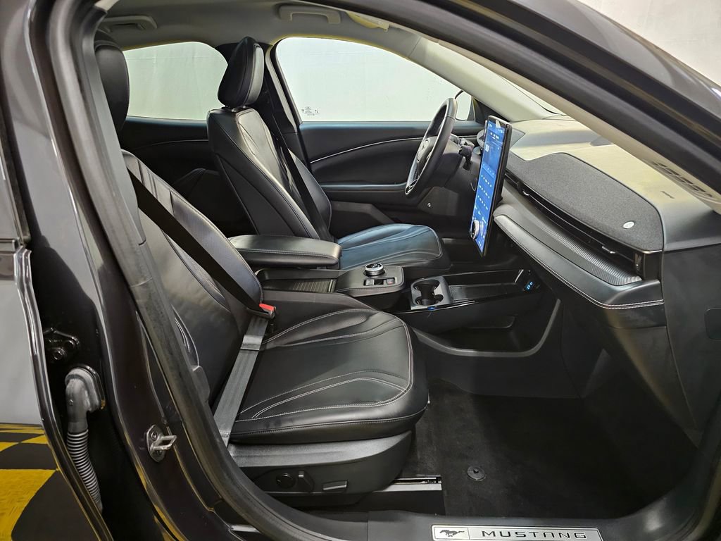 Used 2021 Ford Mustang Mach-E Premium image 10