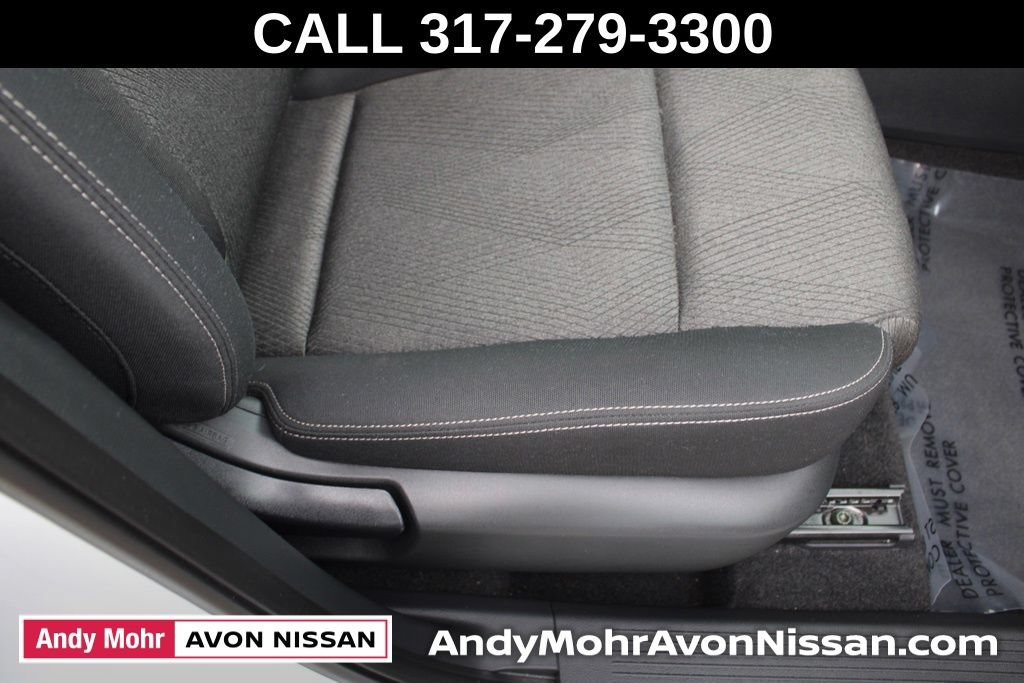 Used 2024 Nissan Rogue SV AWD/4WD image 22
