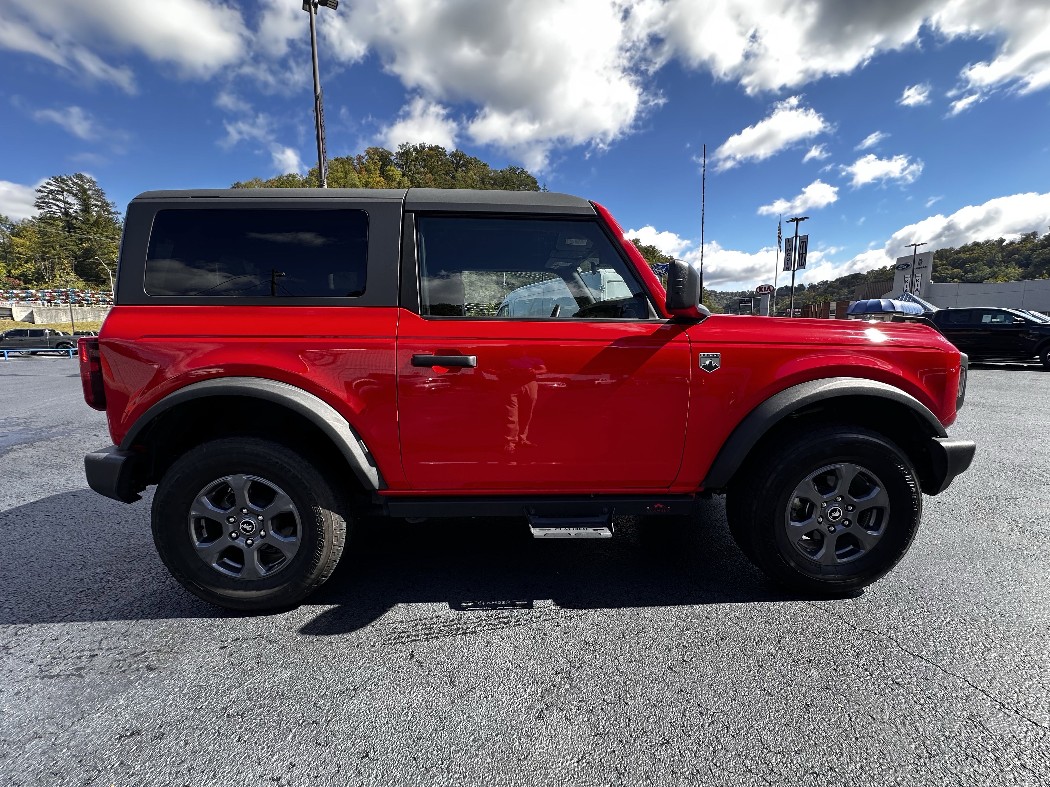 Used 2023 Ford Bronco Big Bend image 26