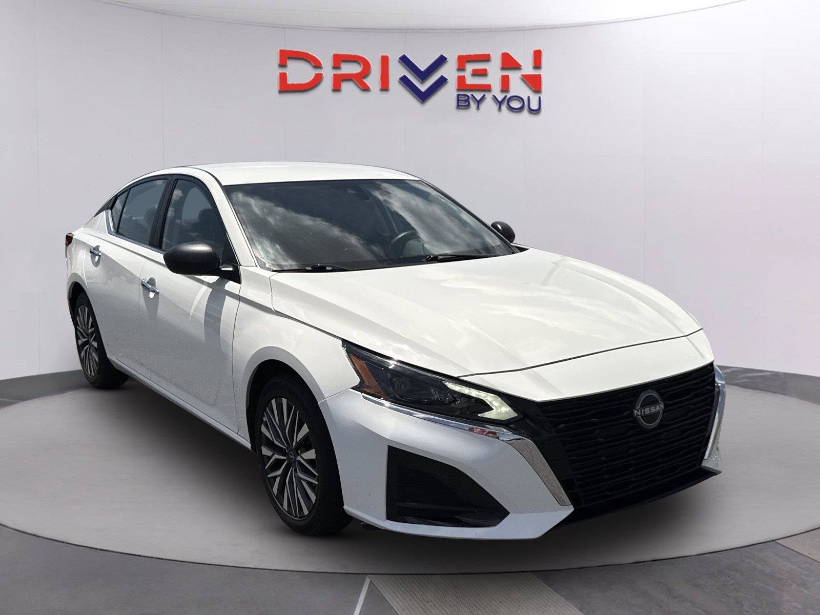 Used 2025 Nissan Altima 2.5 SV FWD video 1
