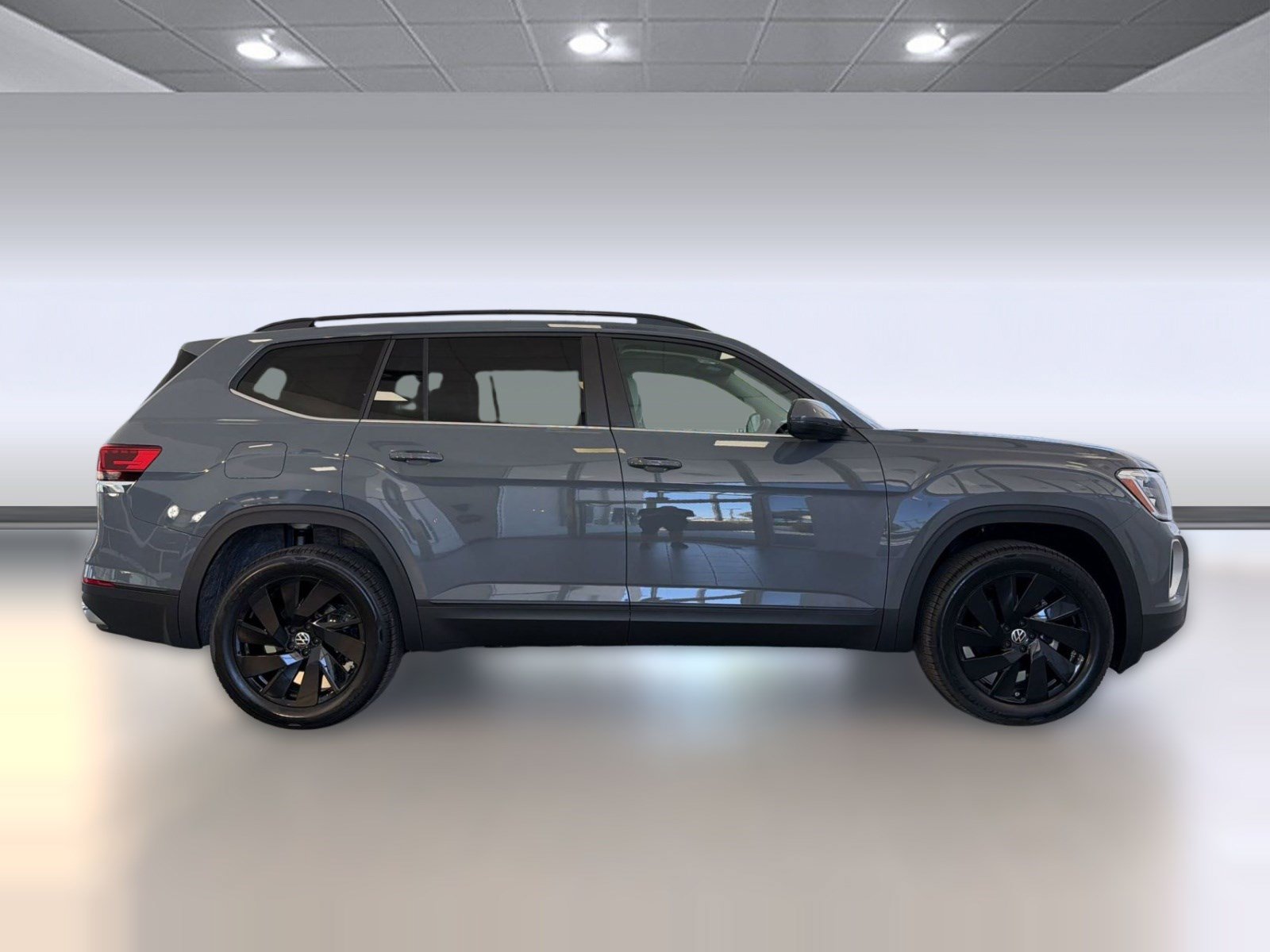 New 2026 Volkswagen Atlas SE FWD image 8
