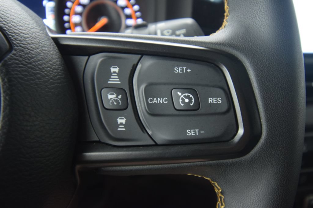 Used 2024 Jeep Wrangler Unlimited Sport AWD/4WD image 35