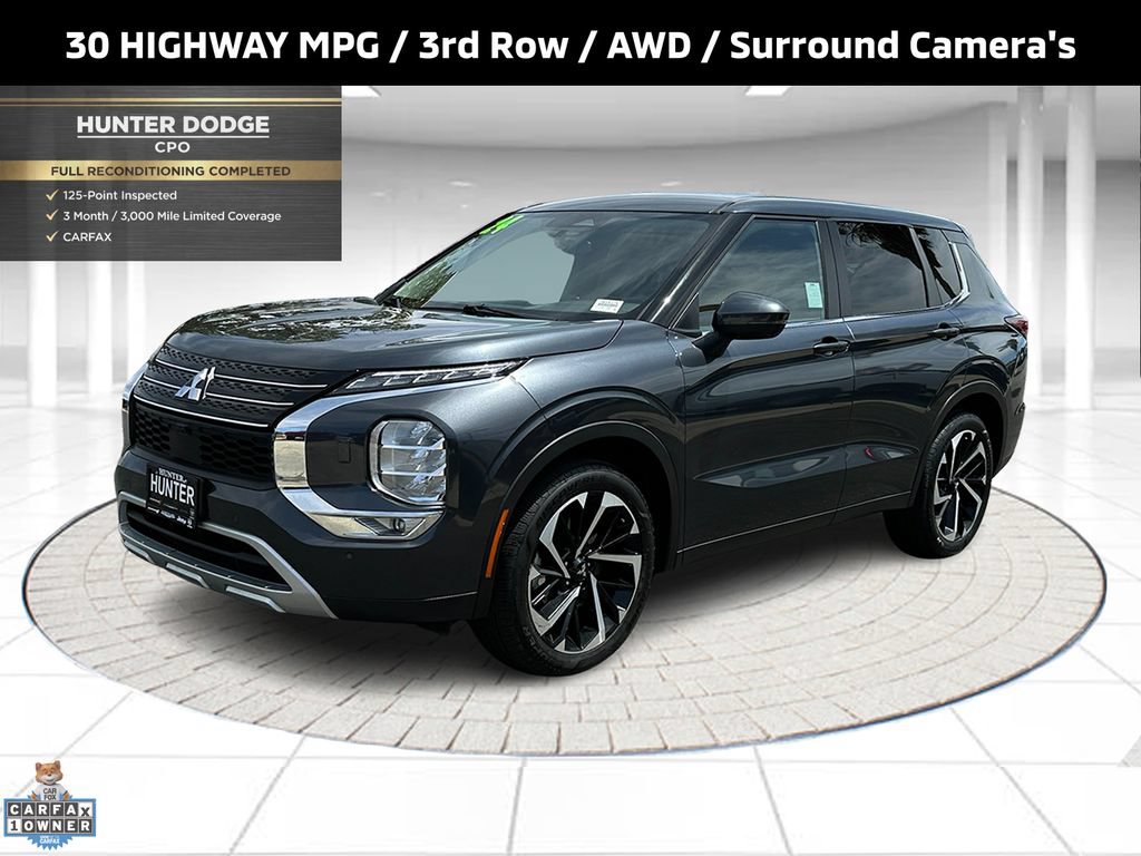 Used 2024 Mitsubishi Outlander SE AWD/4WD image 1