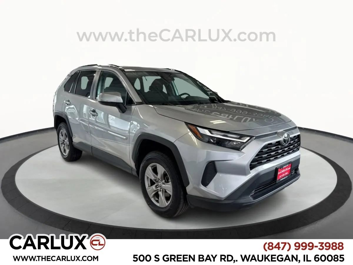 Used 2022 Toyota RAV4 XLE image 1