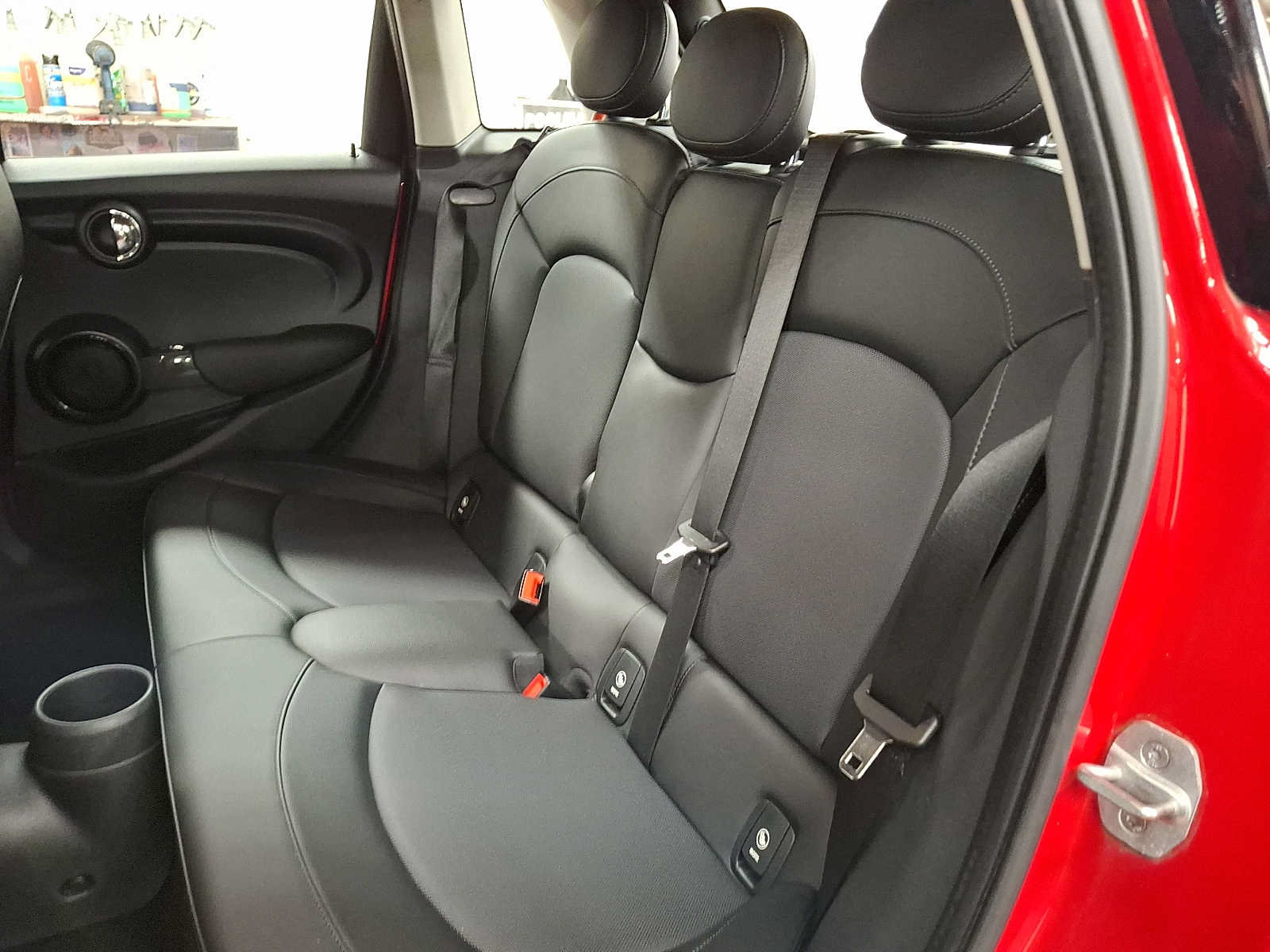 Used 2021 MINI Cooper 4-Door Hardtop w/ Storage Package FWD image 9