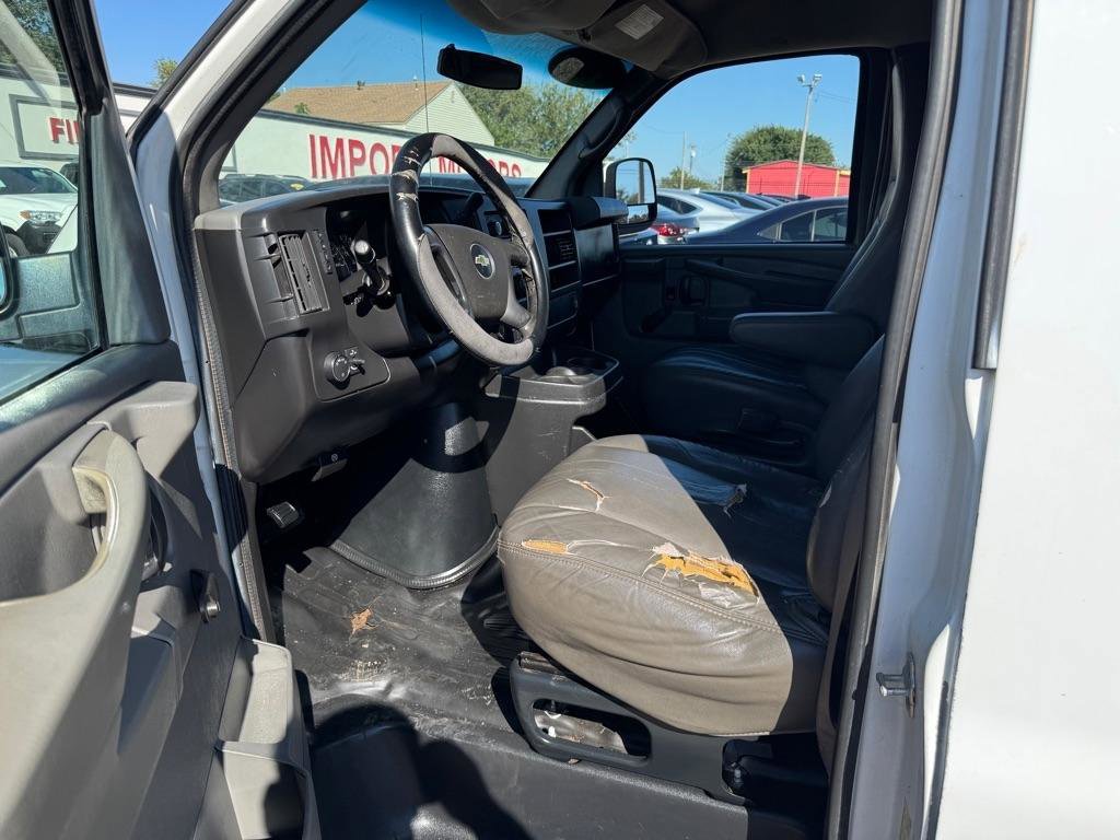 Used 2013 Chevrolet Express 1500 RWD image 7