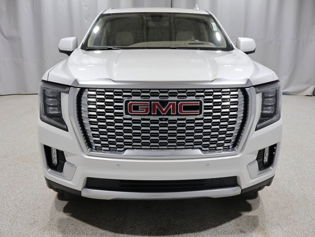 Used 2022 GMC Yukon XL Denali w/ Max Trailering Package AWD/4WD image 9