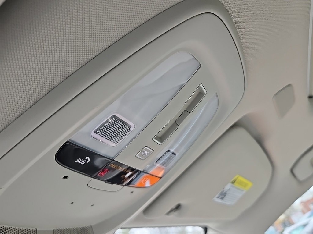 Certified 2023 Volvo XC60 B5 Plus w/ Protection Package Premier image 25