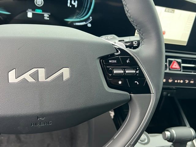 New 2026 Kia Niro SX Touring FWD image 23