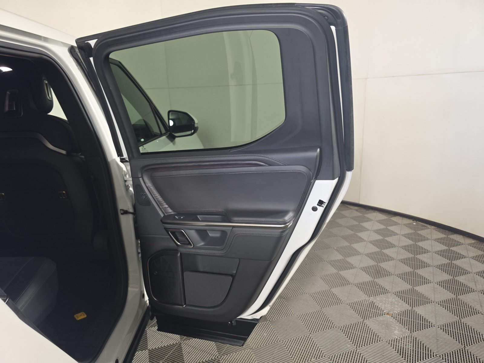 Used 2023 Rivian R1T Adventure Quad AWD/4WD image 19