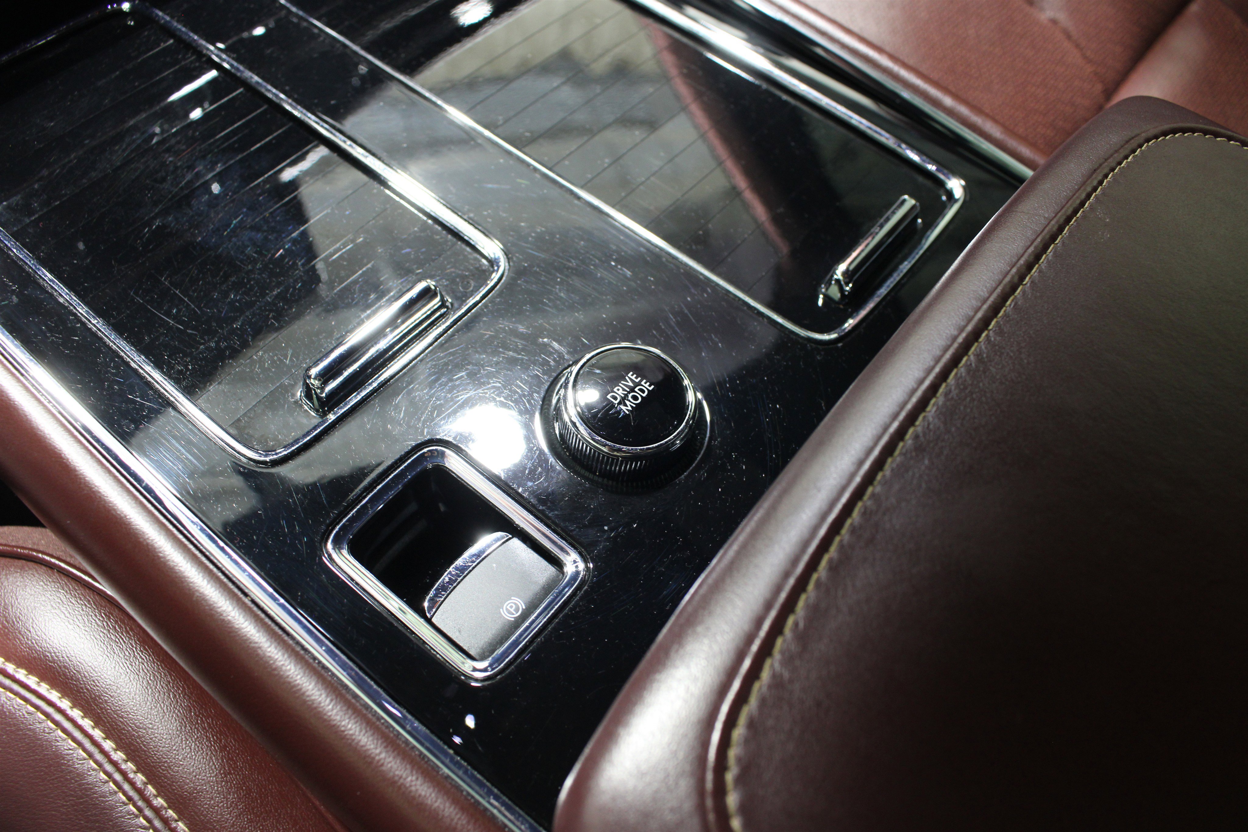 Used 2021 Lincoln Aviator Black Label w/ Class IV Trailer Tow Package image 18